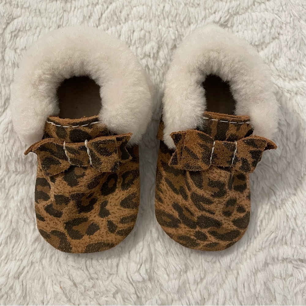 Freshly Picked size 3 baby girl shoes